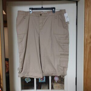 New Fashion Bug Beige Cargo Capri Size Women's 24W